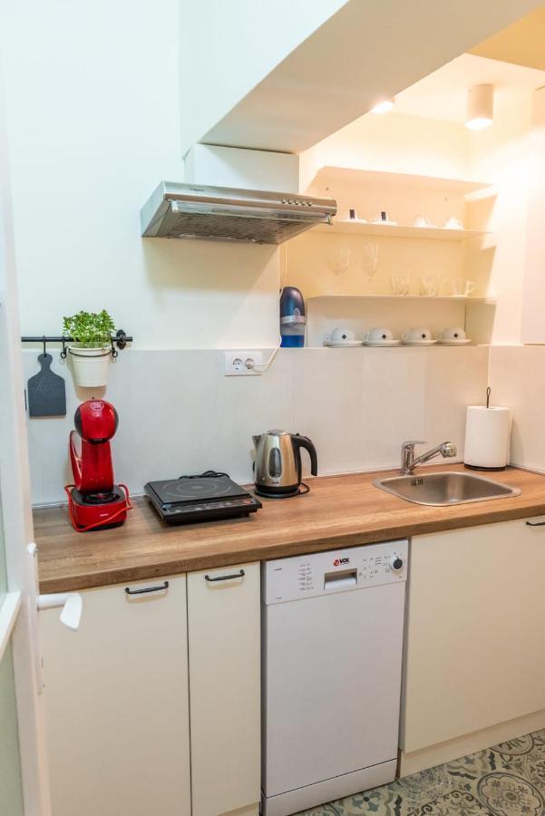 Happy House Apartamento Belgrado Exterior foto